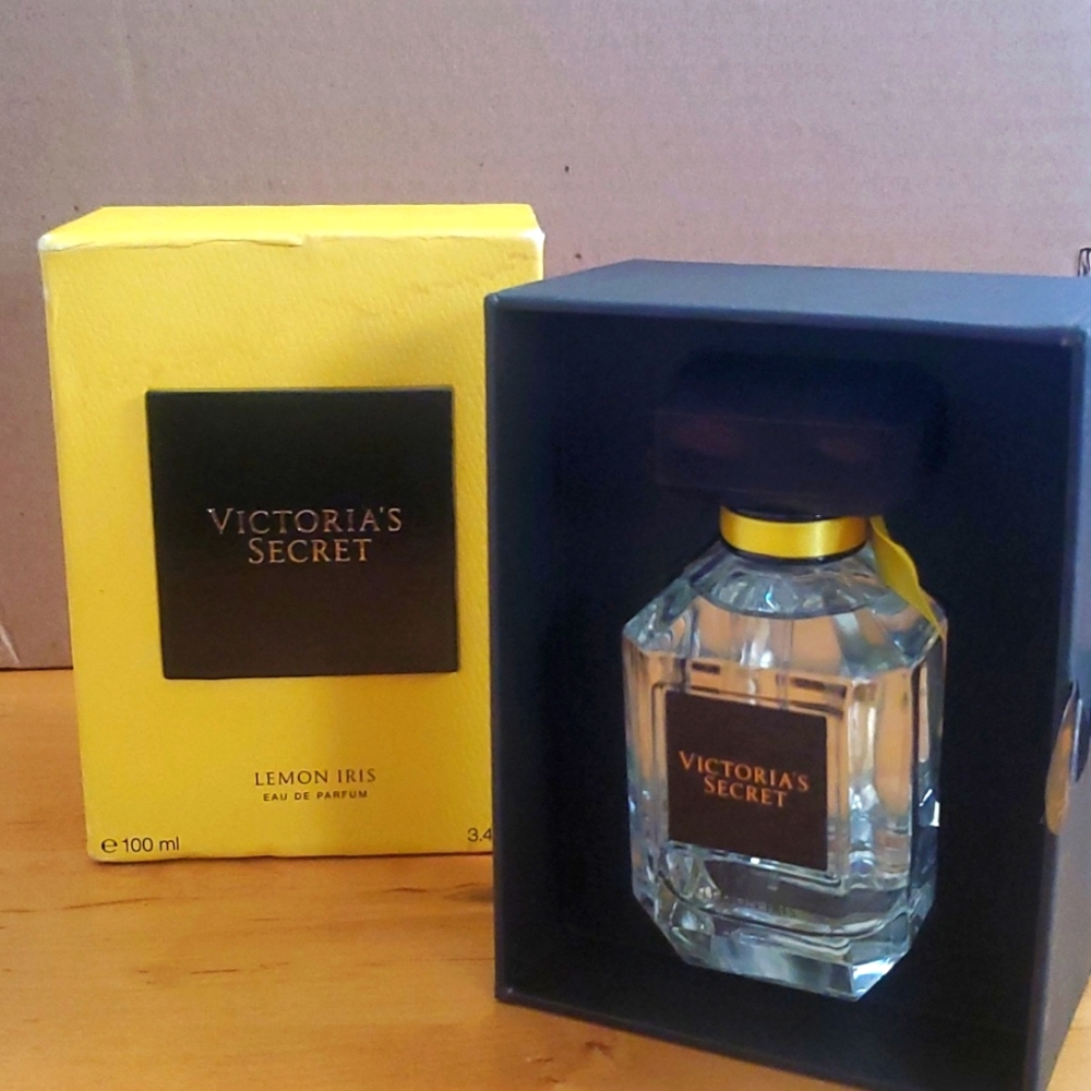 VICTORIA’S SECRET LEMON IRIS EAU DE PARFUM 3.4 Oz / 100ML NEW